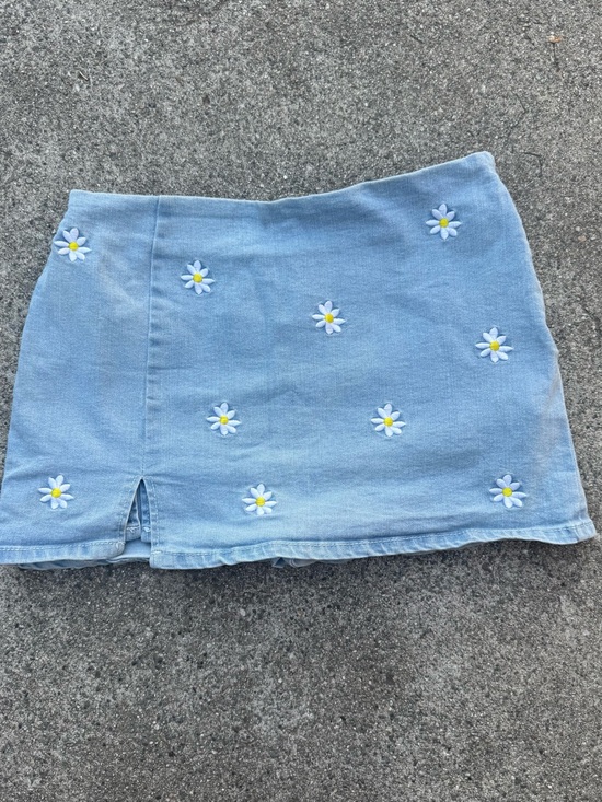 My daisy Dresses & Skirts - Light Blue Daisy Appliqué Mini Skirt